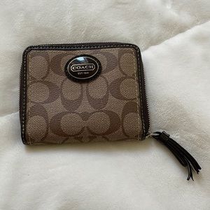 Signature Coach wallet